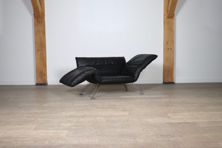De Sede DS-142 Lounge Chair by Winfried Totzek In Black Leather, Switzerland 1980s