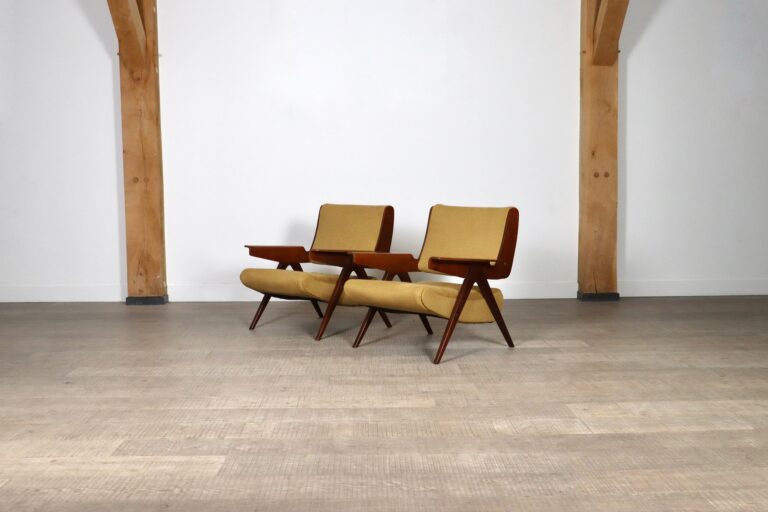 Pair of Gianfranco Frattini model 831 lounge chairs for Cassina, 1950s