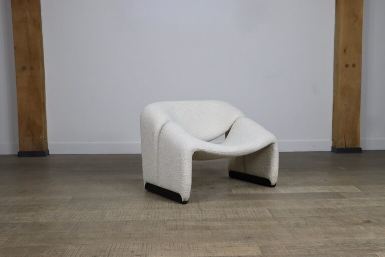 Artifort Groovy F598 (M chair) in bouclé by Pierre Paulin 1970s