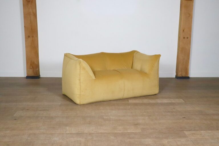Le Bambole sofa in Mustard velvet by Mario Bellini for B&B Italia, 1970s