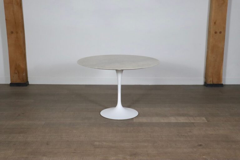 Vintage Round Marble Tulip Dining Table By Eero Saarinen For Knoll, 1970s