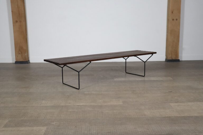 Early Harry Bertoia model 400 bench for Knoll International 1950s