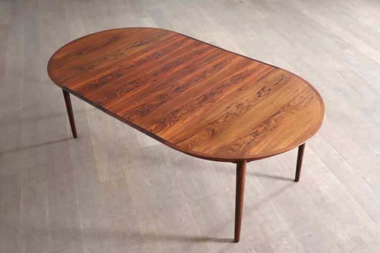 Arne Vodder oval rosewood dining table for Sibast, 1955