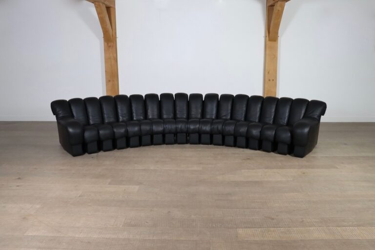De Sede DS 600 “Non-Stop” Sectional Black leather Sofa By Heinz Ulrich, Ueli Berger And Eleonore Peduzzi-Riva, 1980s