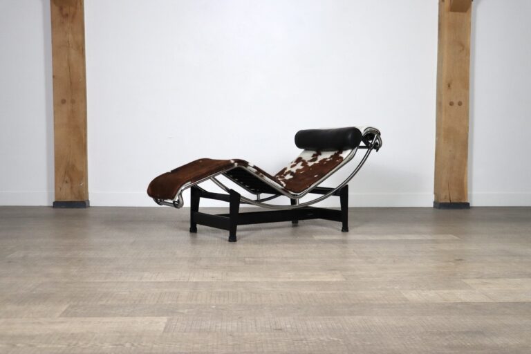 Cassina LC4 Chaise Longue In Ponyskin By Le Corbusier, Charlotte Perriand, 1980s