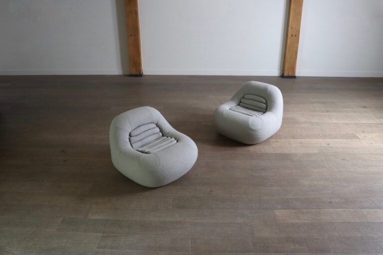 Pair of Carrera Lounge chairs by De Pas D’Urbino & Lomazzi for BBB Bonacina