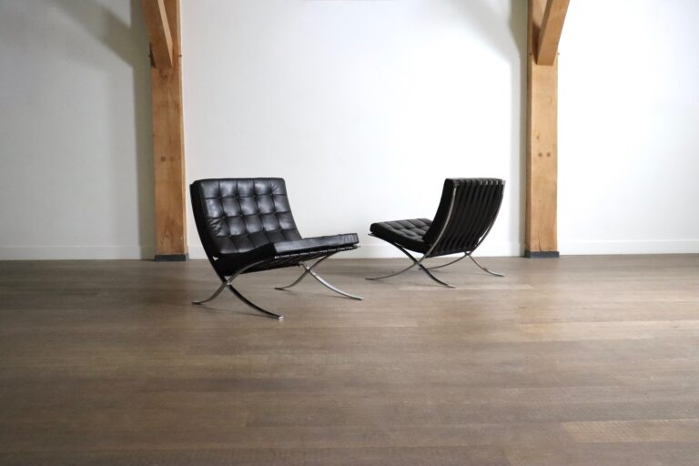 Pair of Barcelona Chairs by Ludwig Mies van der Rohe for Knoll, 1960s