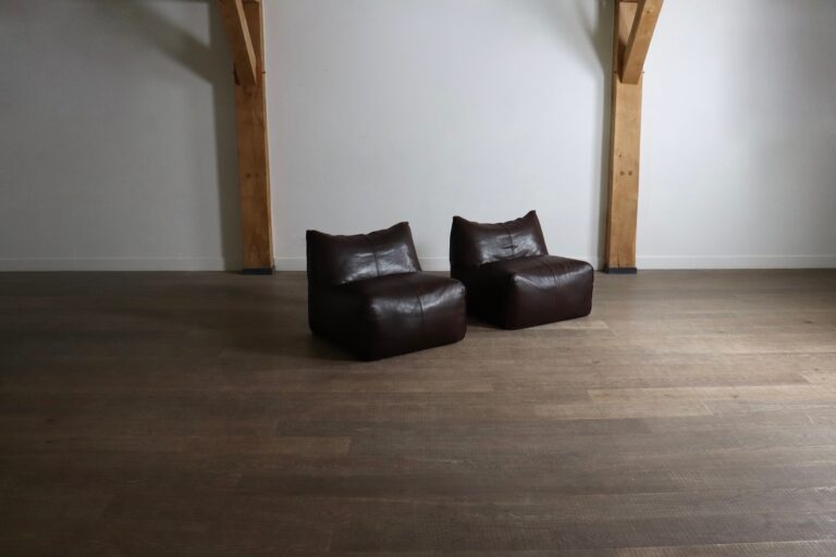 Pair of Le Bambole Lounge chairs in buffalo leather By Mario Bellini For B&B Italia, 1970s