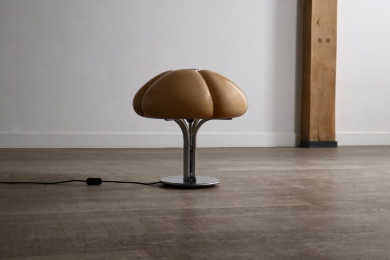 Quadrifoglio Table Lamp by Ufficio Progetti for Harvey Guzzini, Italy 1970s