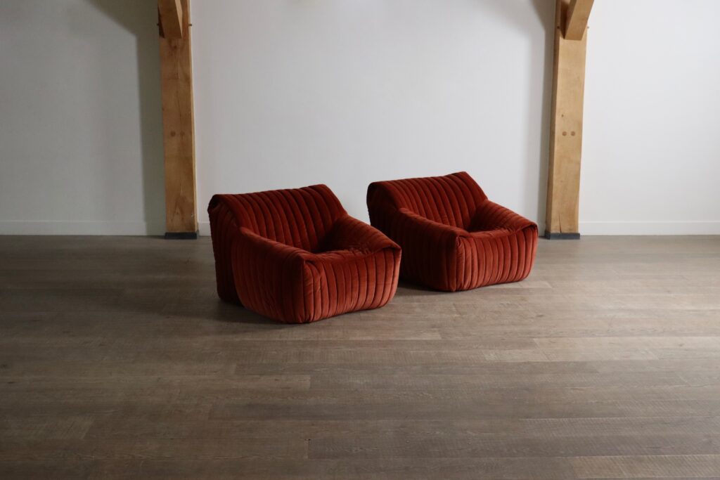 Cinna Sandra lounge chairs in velvet by Annie Hieronimus, 1970s