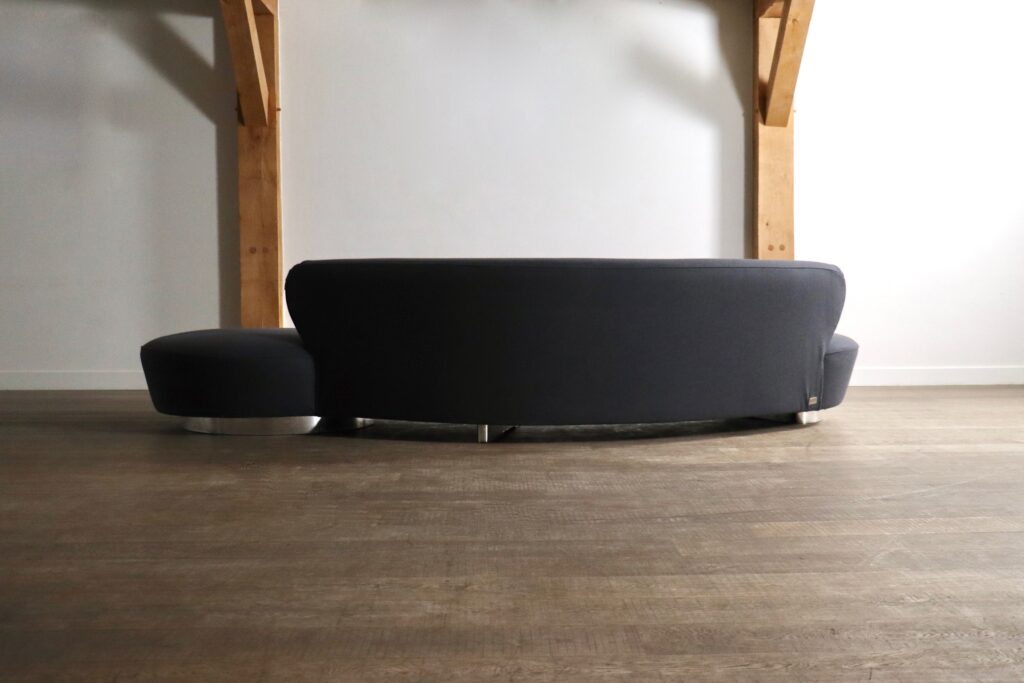 Vladimir Kagan serpentine sofa for Directional USA 1999