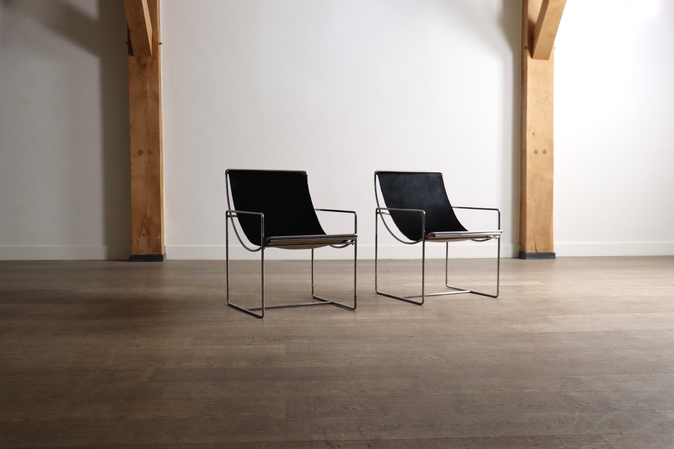 Rare Odile Mir Filo Lounge Chair Model 203 for Prisunic with chrome-plated frame and cowskin upholstery.