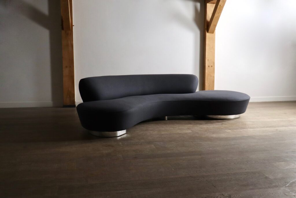 Vladimir Kagan serpentine sofa for Directional USA 1999