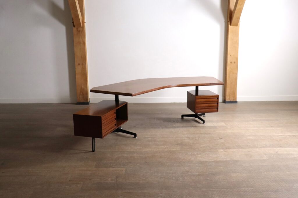 Osvaldo Borsani T96 desk with pivoting drawer cabinets and three-spoke metal supports